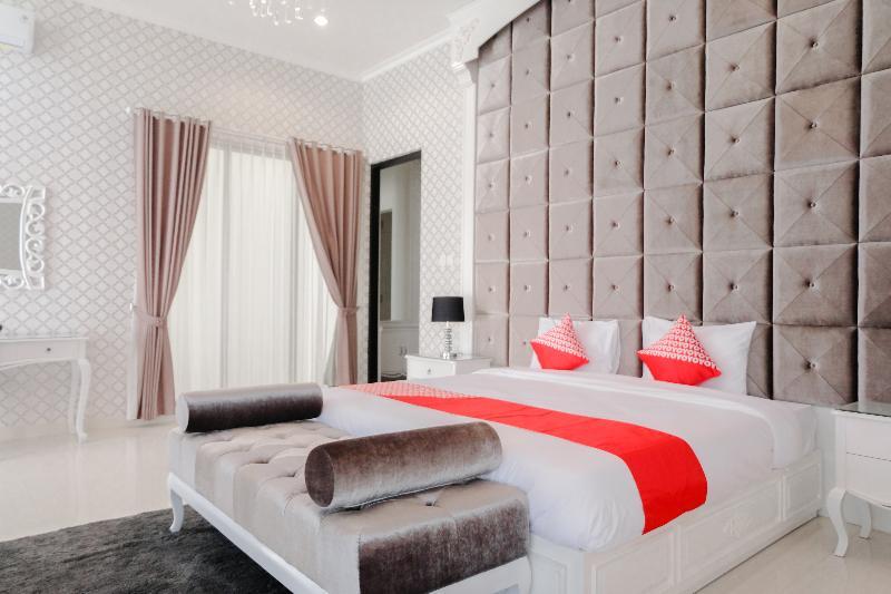 Hotel Oyo 1110 Ijen Butik House Malang Exteriér fotografie